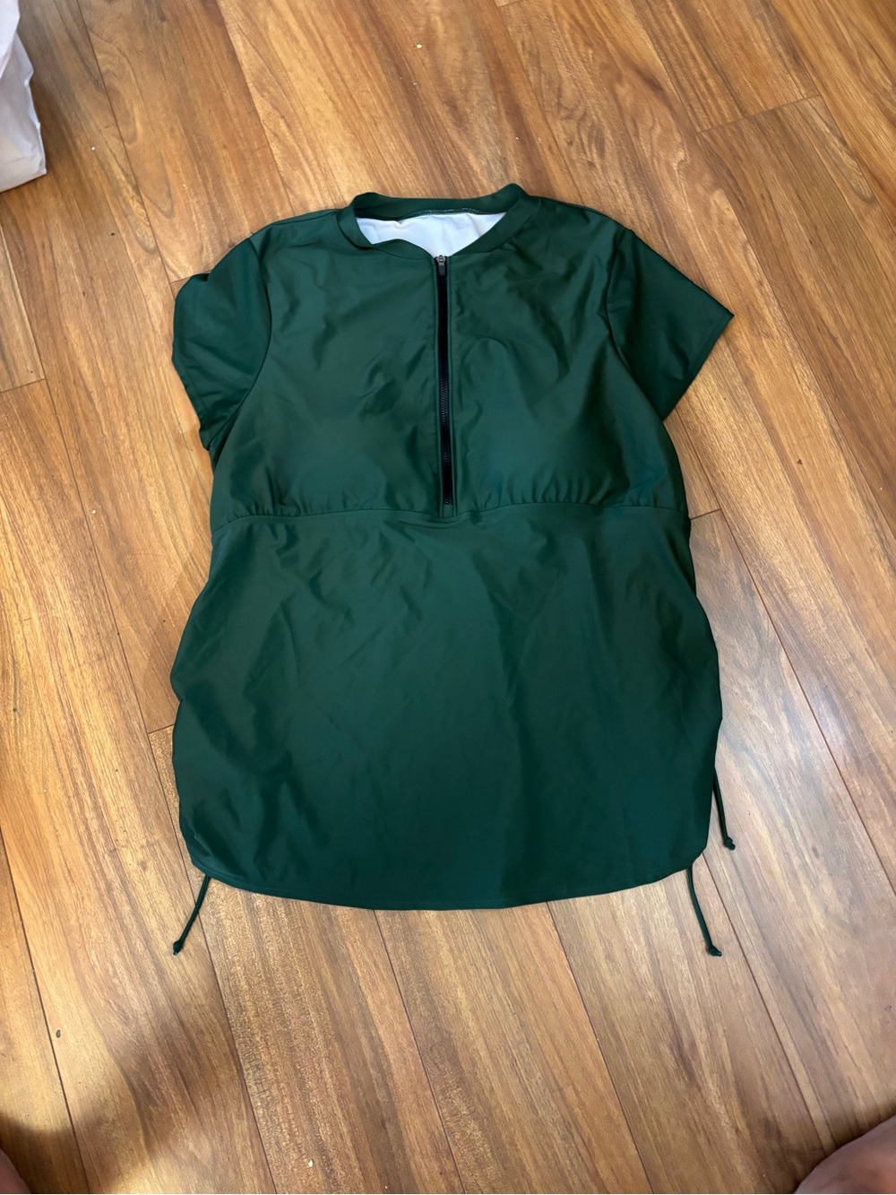 Women's Dark Green Short Sleeve Zip Front bathing suit Top
